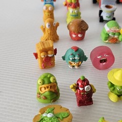 Trash Pack Trashies Moose Lot of 67 Mini Figures Toy Mixed Series