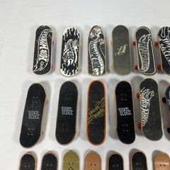 Tech Deck & Hot Wheels Fingerboards Lot of 33 Boards Vintage & Modern!