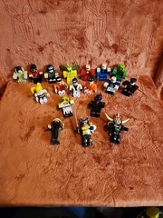 Lot Of 18 Roblox Action Figures With Miscellaneous Parts (AS PICTURED)