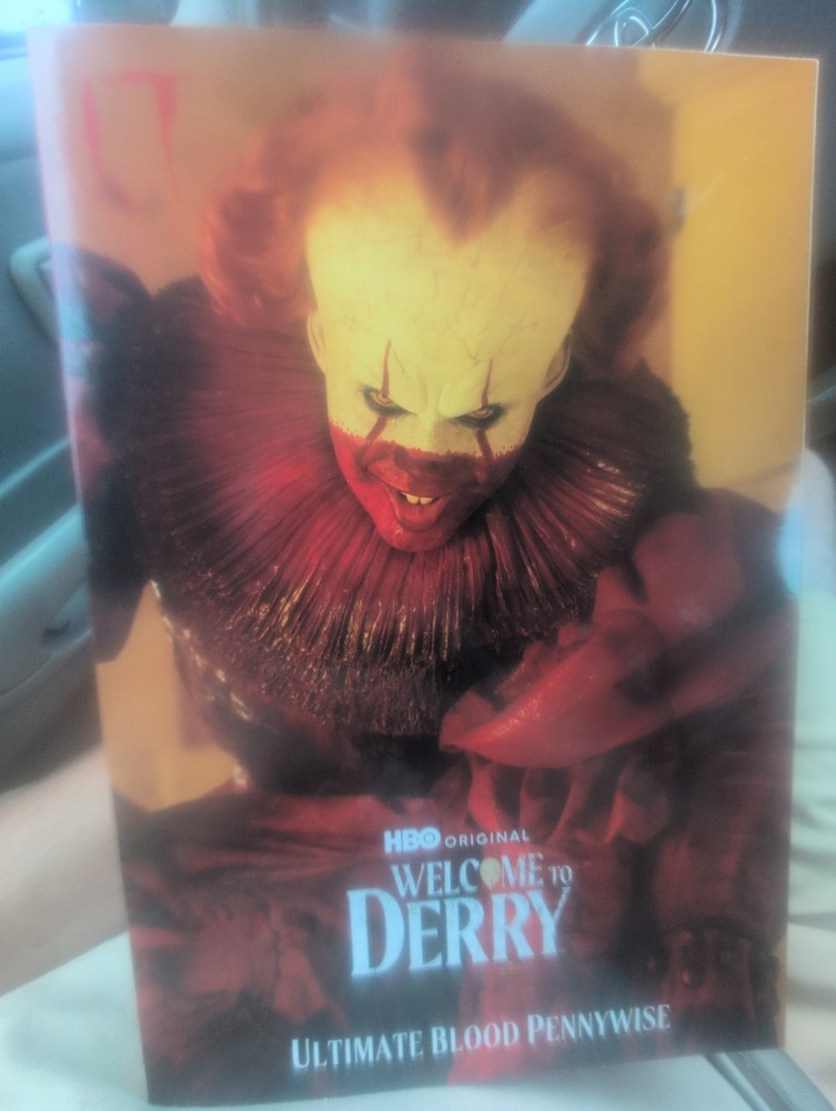 NECA IT Pennywise Welcome To Derry Figurine Ultimate Blood Pennywise New in Box
