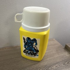 1982 HASBRO ALADDIN GI JOE LUNCHBOX YELLOW GRUNT THERMOS WHITE CUP 8 Oz