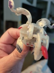 EXTREMELY RARE Bakugan Pearl Viper Helios 550g New Vestroia. B35