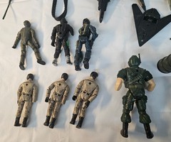 1990s era DAMAGED Military Vehicles Figures & Acc. Lot TANKS, Boats, Jeeps, Jets