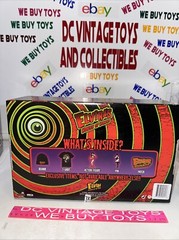 ELVIRA House Of Horrors LARGE T-SHIRT Loot Box NECA FIGURE Set HALLOWEEN Pinball