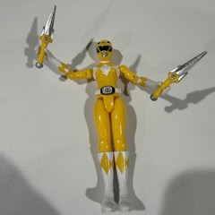 Lot of 4 Power Ranger Action Figures, Red, Green, Yellow and Pink w Accessories