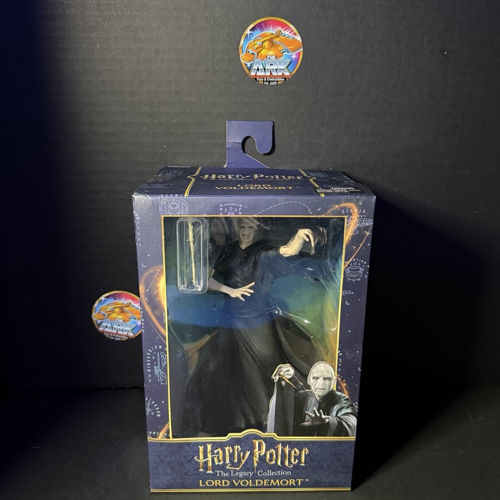 NIB – NECA HARRY POTTER Legacy Collection Lord Voldemort