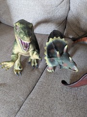 Lot Of 7 Soft Rubber Dinosaurs From Toys R Us Variety Of Species