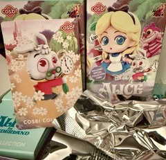 Hot Toys Disney CBX159 Alice in Wonderland Cosbi Curious Oysters Limited Edition