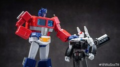 DX9 Toys D18 Devetive G1 Transformers Prowl Masterpiece Scale MISB US Seller
