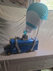 Fortnite Large Vending Machine With Many Accessories See Description
