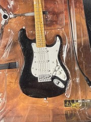 SD Toys Fender Collection 1/6 Scale Model Series 1 Stratocaster 2005 INCOMPLETE