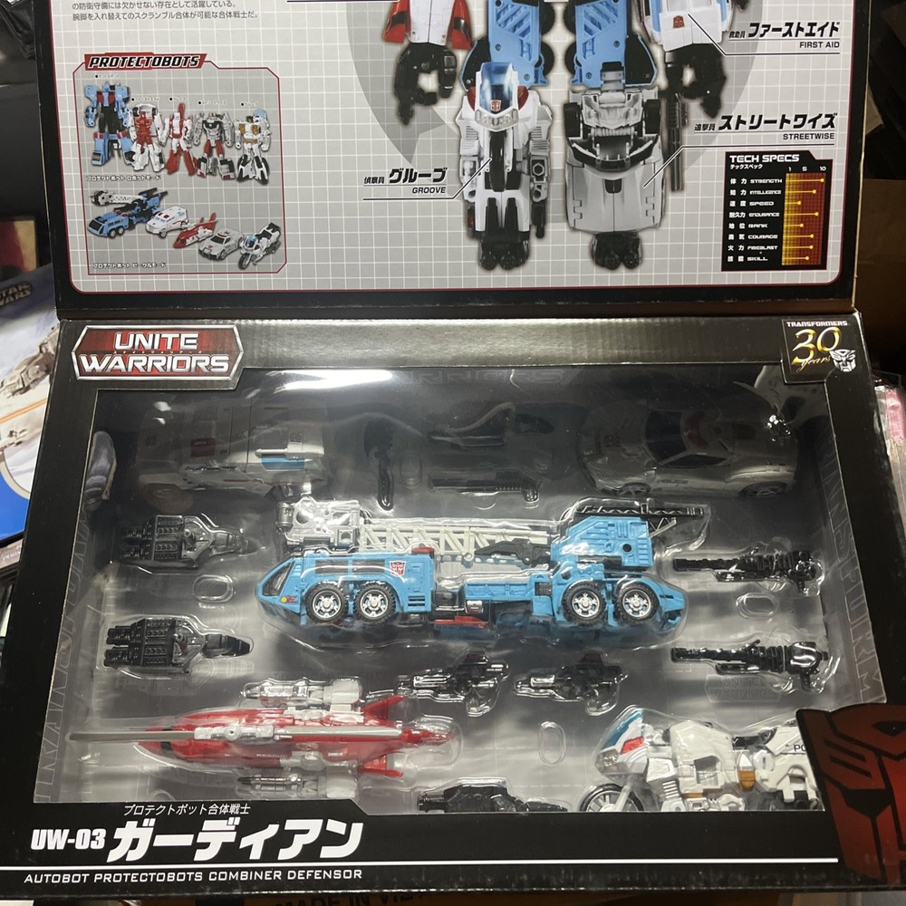 Transformers Unite Warriors UW03 Guardian Figure Takara Tomy-read description