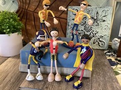 LOT of 5 Kids Galaxy Bendos Stinkbug Snowboarders, Football,Caped +2 Snowboards