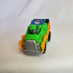Paw Patrol Rocky Recycle Truck Diecast Car True Metal 1:55 Spin Master