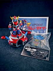 Kaiju One Studio UFO Robot Grendizer Sofubi Set with Base Not Mazinger Z