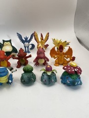 Pokémon Vintage 1997 TOMY Figure Lot of 42 Figures! Collectables! Read