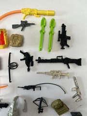💥GI JOE 80s 90s ARAH 30 Piece Weapons Accessories Lot Hasbro LOOK 1 Day Ship!👍