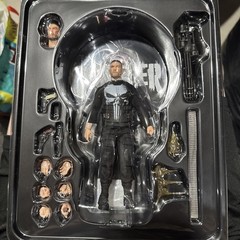 Mezco ONE:12 Collective – The Punisher: Netflix Edition AUTHENTIC & IN US