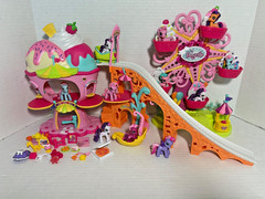My Little Pony Ponyville Amusement Park Sweet Sundae Ferris Wheel Bundle 2007