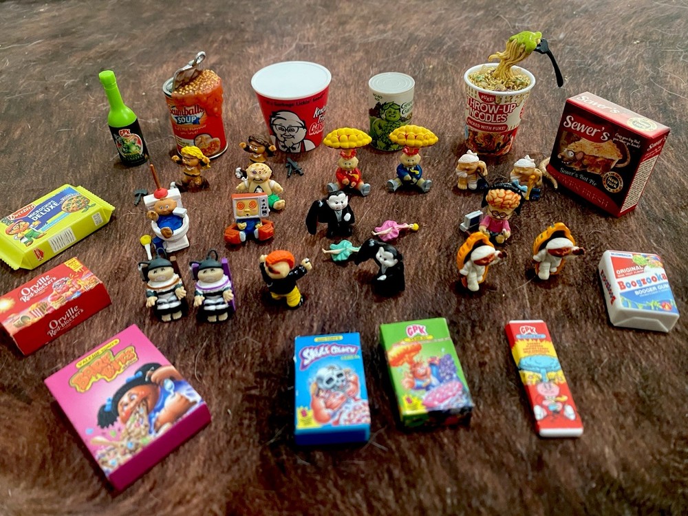 30 Garbage Pail Kids Micro Figures & Wacky Groceries Lot