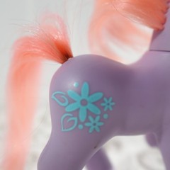 Hasbro My Little Pony G2 Petal Blossom Purple Pony Pink Hair 1997