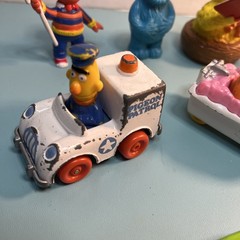 SESAME STREET FIGURES And DIE CASTS 1980’s ~LOT OF 10