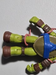 TMNT Savage Mikey 2015 Playmates Michelangelo Action Figure Complete