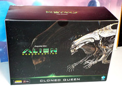 ALIEN RESURRECTION CLONED ALIEN QUEEN 1/18 EXQUISITE MINI FIGURE (HIYA, NEW)