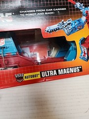 Hasbro Transformers Generation One Commemorative Ultra Magnus Import New