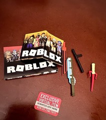 Robolox Action Toy 20+ Varied Figures, + Accessories & Carrying Case. One CODE