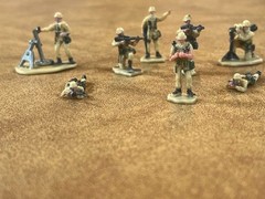 Galoob Micro Machines Military Figures Army Men Soldiers Tan Lot of 8 Unique