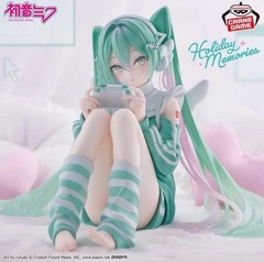 Hatsune Miku Playing Games Ver Figure Holiday Memories Vocaloid Anime Japan NEW
