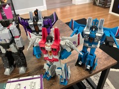 War For Cybertron Thundercracker Skywarp Starscream Soundwave Megatron more!
