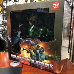 IN US Hulk VS Wolverine Action Figure PVC Toy Model Statue Collection Gift 13”