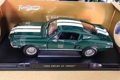 1:18 Diecast Retro Classic Car Model – Realistic Collectible Toy for Boys