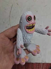 Playmonster My Singing Monsters MAMMOTT Action Figure Works White TD39D