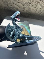NECA Yu Gi Oh Figure Blue Eyes White Dragon 1996 Kazuki Takahashi
