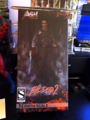 sideshow sixth scale exclusive Ash Williams EVIL DEAD 2 CIB very good condition