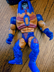 Vintage 80’s Masters of the Universe Man – E- Faces w/gun MOTU
