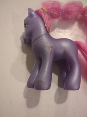 Vintage My Little Pony Petal Blossom Hasbro 2002 G3 Purple With Pink Hair MLP