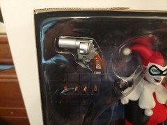 DC Direct – Harley Quinn – 13″ Deluxe Collector Figure – Open Box Complete