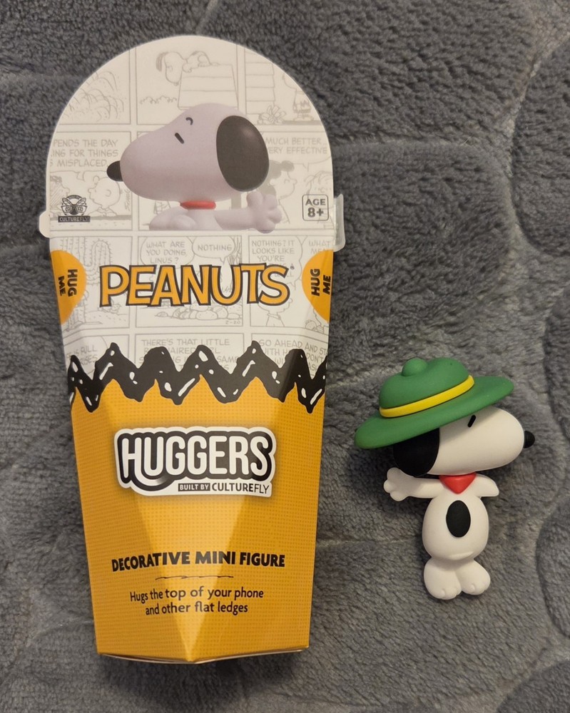 Culturefly Peanuts Huggers SCOUT SNOOPY Vinyl Mini Figure NEW CHASE TARGET EXCLU