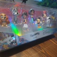 Just Play Disney 100 Years of Love 5.5 in Action Figure Collection – 46031
