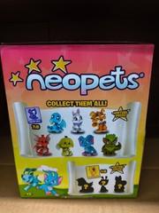 Case of 24 Pieces PhatMolo Neopets Minifigures Blind Bags NEW Sealed