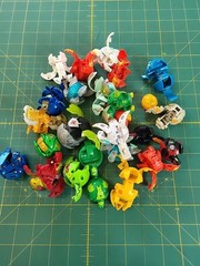 Huge Lot of 20+ Bakugan Battle figures Bundle Mixed Set “SEE PHOTOS”
