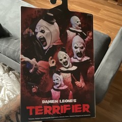 NECA Ultimate Terrifier Art the Clown Action Figure w/ Hands Weapons Accessories