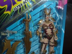 MCFARLANE TIFFANY THE AMAZON RED AND GOLD SPAWN SERIES 6 SPAWN ACTION FIGURE