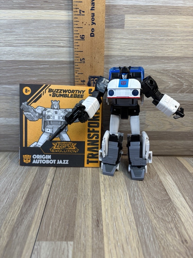 Transformers Legacy Evolution Buzzworthy Bumblee Origin Autobot Jazz Complete
