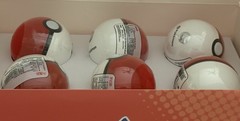 Funism Palmsize Wonders Series 3 Pokemon Blind Pokeball Pokemon Mystery Figure