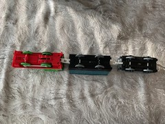 Thomas Train Trackmaster Beige Track Pieces Lot of 100 PARTS. 2009 Mattel